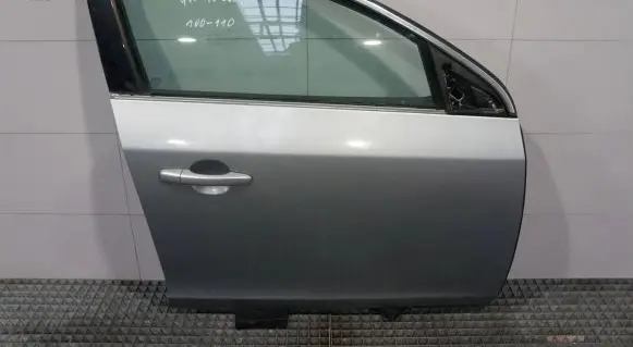 Volvo S60 Front door 477-46