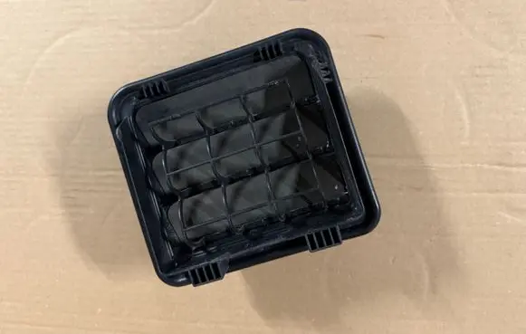KIA Ceed Rear seatbelt buckle