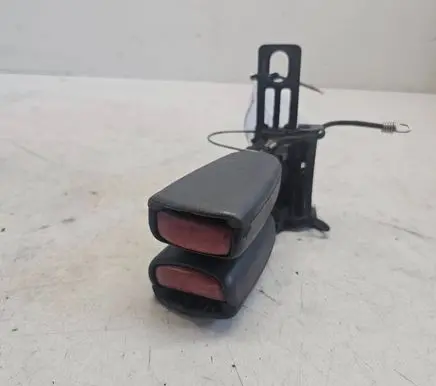 Volvo S70 V70 V70 XC Middle seatbelt buckle (rear) 9475304