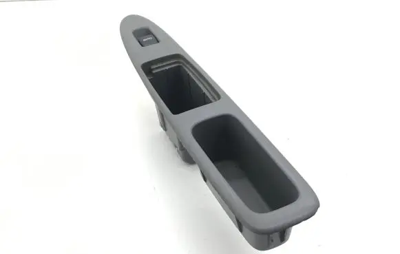 Toyota Avensis Verso Electric window control switch 8403044020 MGM123