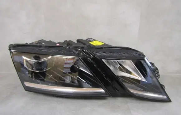 Skoda Octavia Mk3 (5E) Headlight/headlamp 5E1941016E