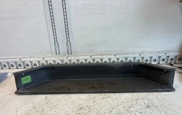 Iveco Daily 4th gen Rear sill trim cover 500331411