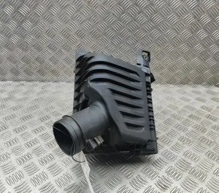 BMW X2 F39 Air filter box 7619267 8655834