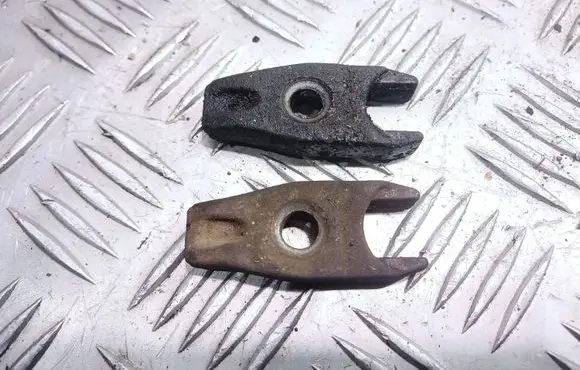 Fuel Injector clamp holder