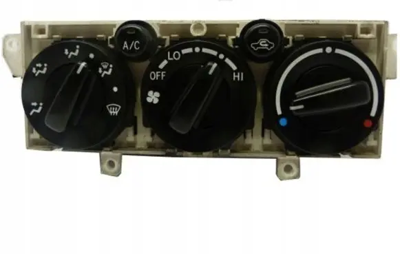Toyota Avensis T220 Climate control unit 5590005080
