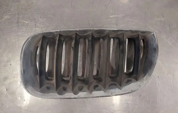 BMW X3 E83 Front bumper upper radiator grill 5113340290906