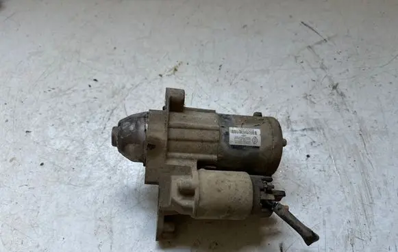Dacia Sandero II Starter motor 233000557R