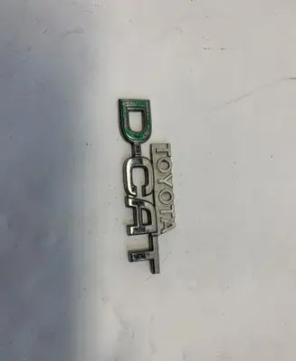 Toyota Avensis T250 Fender model badge letters 