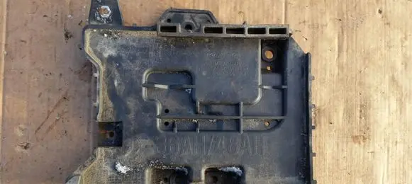 KIA Rio Battery box tray 37150-1W100