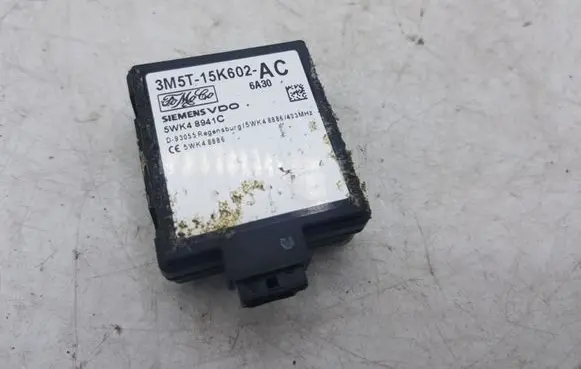 Ford Focus Door central lock control unit/module 3M5T15K602