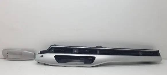 Dash center air vent grill