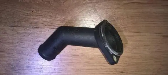 Audi TT Mk1 Engine coolant pipe/hose 06a121121c 038121121d