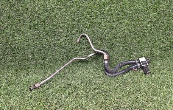 Mercedes-Benz C W205 Exhaust gas pressure sensor A0009056503 02B17 SD00015170