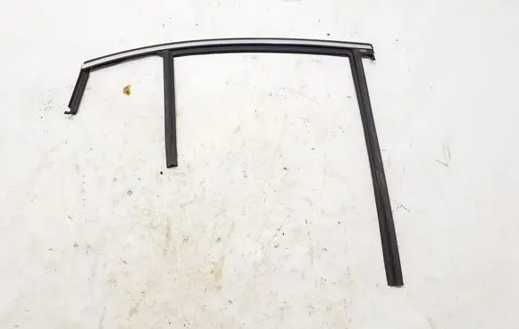 Volvo S60 Rubber seal rear door 32274217