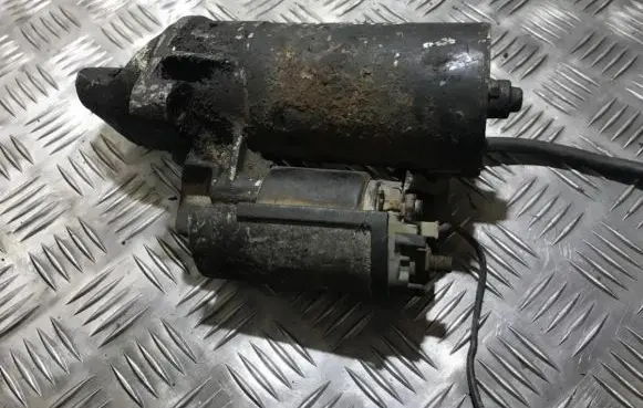 Audi A6 S6 C4 4A Starter motor