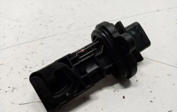 BMW 6 F12 F13 Mass air flow meter 7566990 13627566990 13627537488