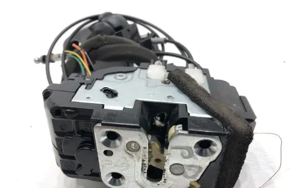 Nissan Versa Front door lock