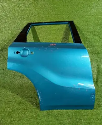 Suzuki Vitara (LY) Rear door 