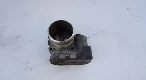 Volkswagen PASSAT B5.5 Throttle valve 06B133062M