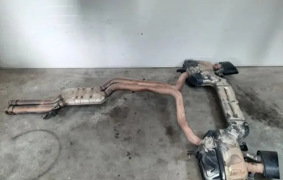 Audi RS6 C8 Rear muffler/silencer tail pipe 