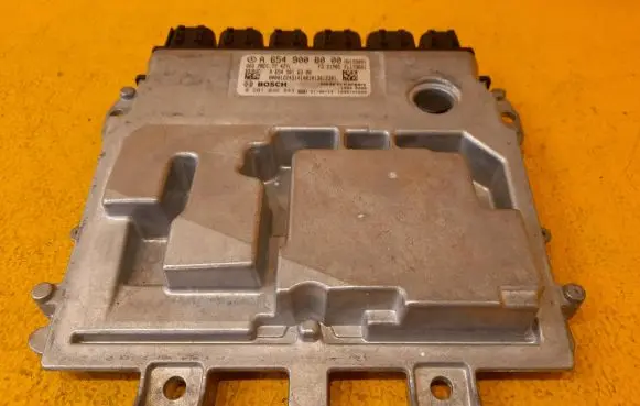 Mercedes-Benz V Class W447 Engine control unit/module A6549008000 A6549016300