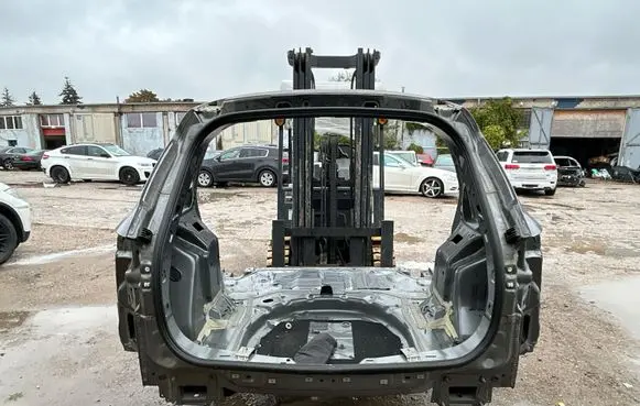 Ford Escape IV Rear bodywork 43R004589