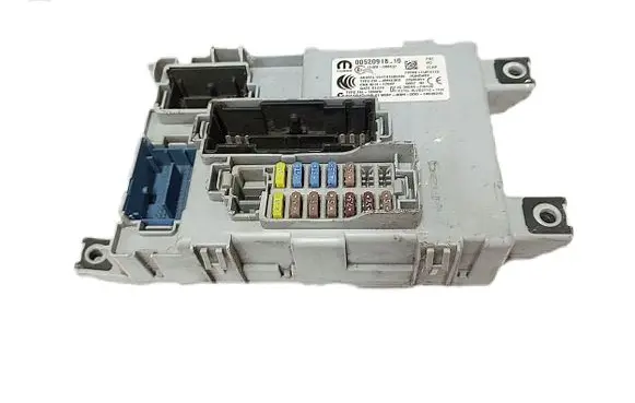 Fiat 500 Abarth Fuse module 00520918210