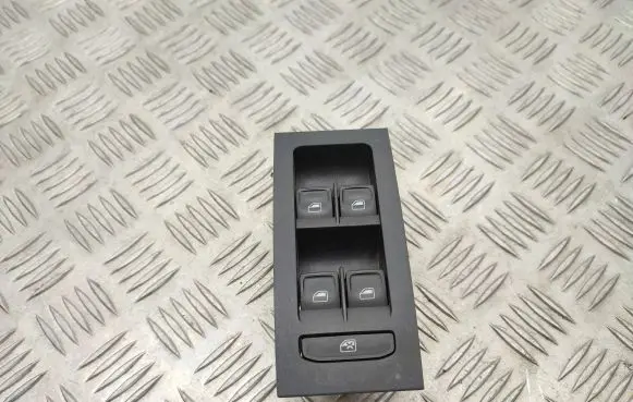 Skoda Octavia Mk3 (5E) Electric window control switch 5E0867171A 5E0959857