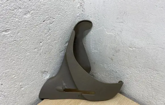 Volkswagen PASSAT B6 Seat trim 3C0882466