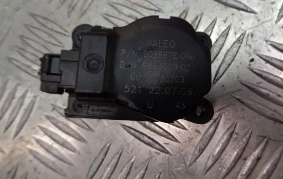 Opel Vectra C A/C air flow flap actuator/motor 09180203