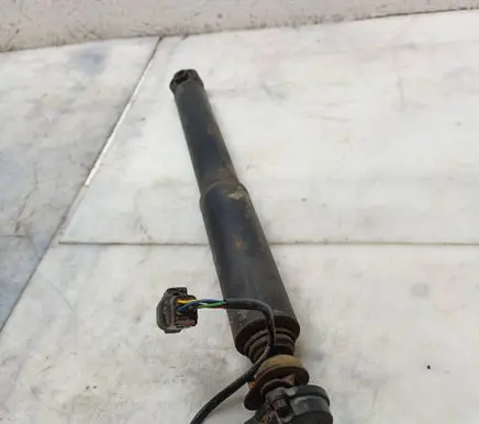 Mitsubishi Pajero Rear shock absorber/damper MB663398