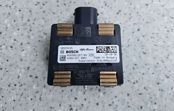 Alfa Romeo Stelvio Distronic sensor radar 50559435
