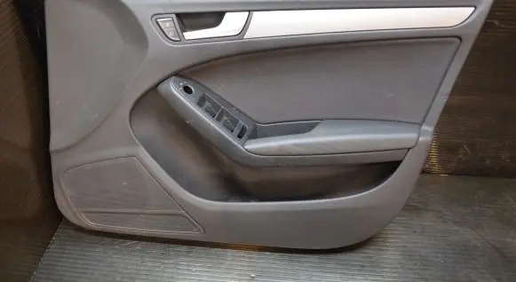 Audi A5 Sportback 8TA Front door card panel trim 8T8867106