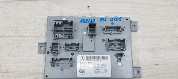 Mercedes-Benz C W205 Comfort/convenience module A2059002019