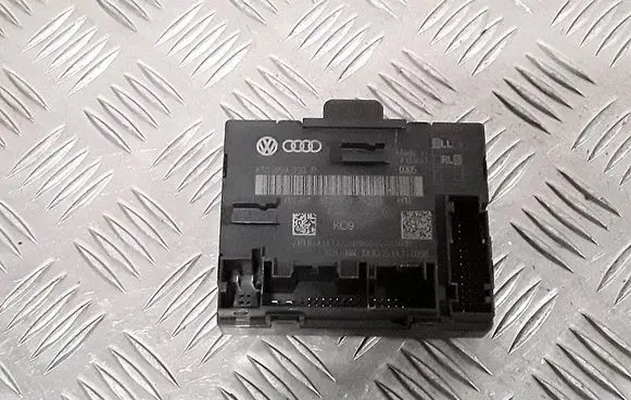 Audi A5 8T 8F Door control unit/module 8t0959793p 8t0959793g