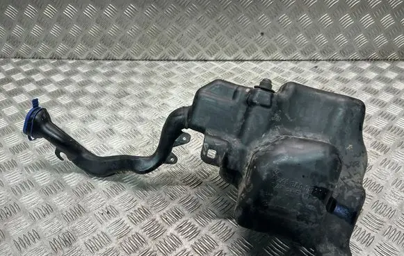Mercedes-Benz GLA W156 X156 Windshield washer fluid reservoir/tank A2468690220
