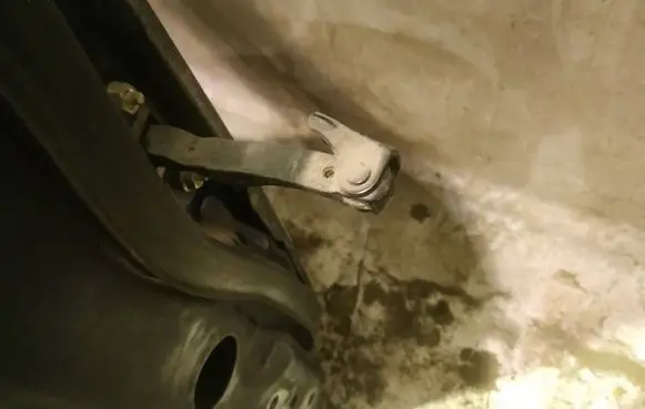 Toyota Corolla E120 E130 Front door check strap stopper 