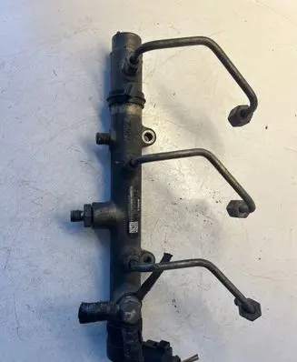 Audi A4 S4 B7 8E 8H Fuel main line pipe 059130090J 0000030000 001032L2