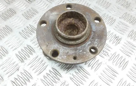 Audi A6 S6 C6 4F Rear wheel hub