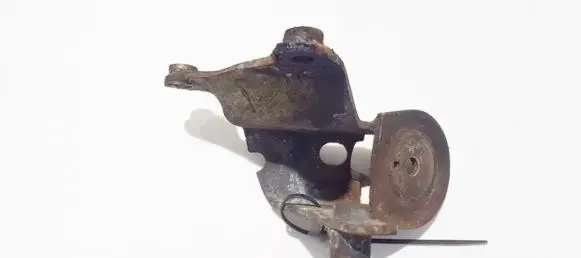 Volkswagen Golf II Engine mounting bracket