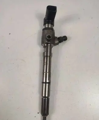 Volkswagen Caddy Fuel injector 03L130277B