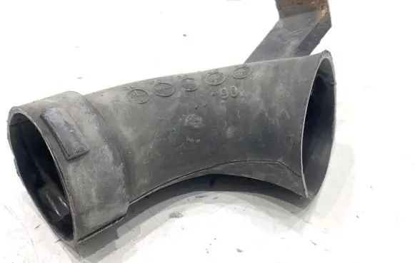 Toyota Corolla E140 E150 Air intake hose/pipe 1775126050