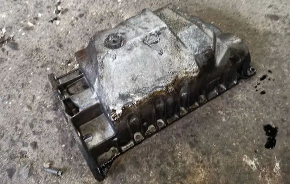 Renault Megane I Oil sump 8200105022