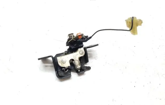 KIA Shuma Tailgate/trunk/boot lock/catch/latch 9JT8