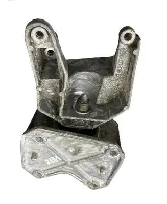 Opel Movano A Engine mount bracket 8200027178