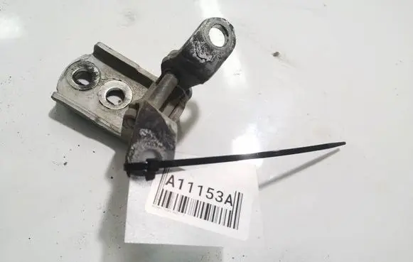 Nissan Tiida C11 Rear door lower hinge 