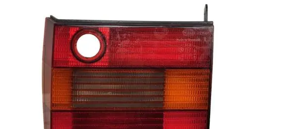Volkswagen PASSAT B4 Tailgate rear/tail lights 3A5945108