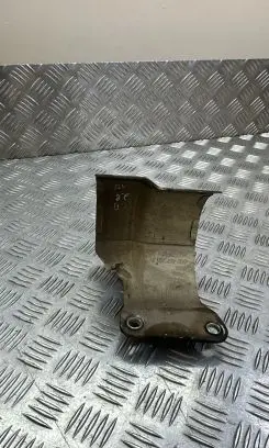 Volkswagen PASSAT B8 Heat shield in engine bay 5Q0407721F