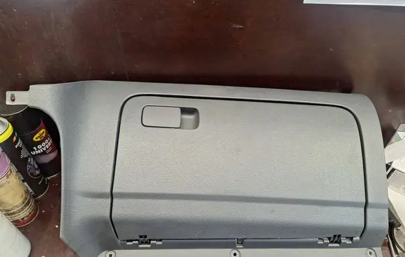 Volkswagen Golf V Glove box 1K1857290 1355D300465