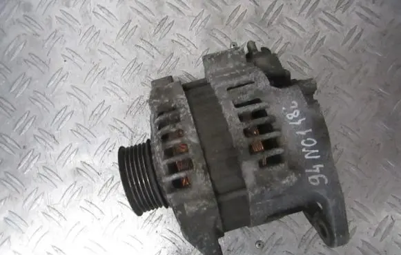 Nissan Almera N16 Generator/alternator 23100bu010 lr180-762